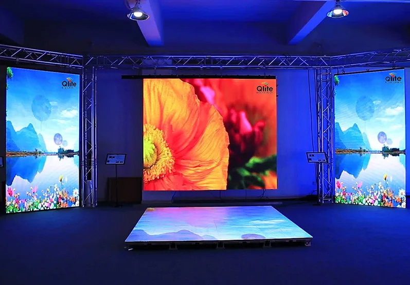 Indoor Advertising LED Display Screens by Qlite