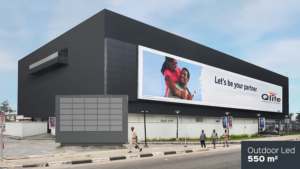 Outdooe LED display by Qlite - RotaPanel